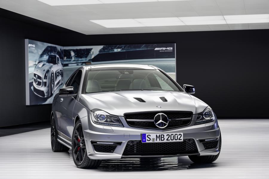  Mercedes-Benz C63 AMG Coupe Edition 507 2013 года  (фото 15 из 20)